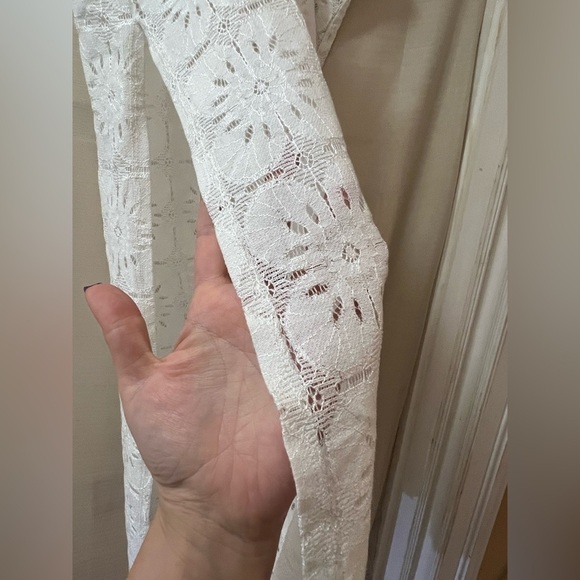 ⚫️ BOGO White Becca white beach pants with side slit size M - Picture 6 of 9